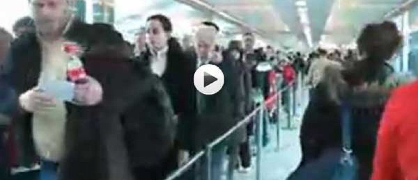 VIDEO: Langste rij ooit! image