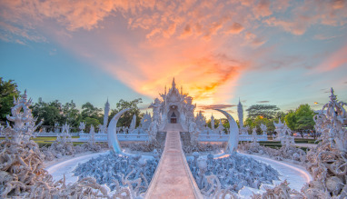 Wat Rong Khun (White Temple) in chiangrai thailnad