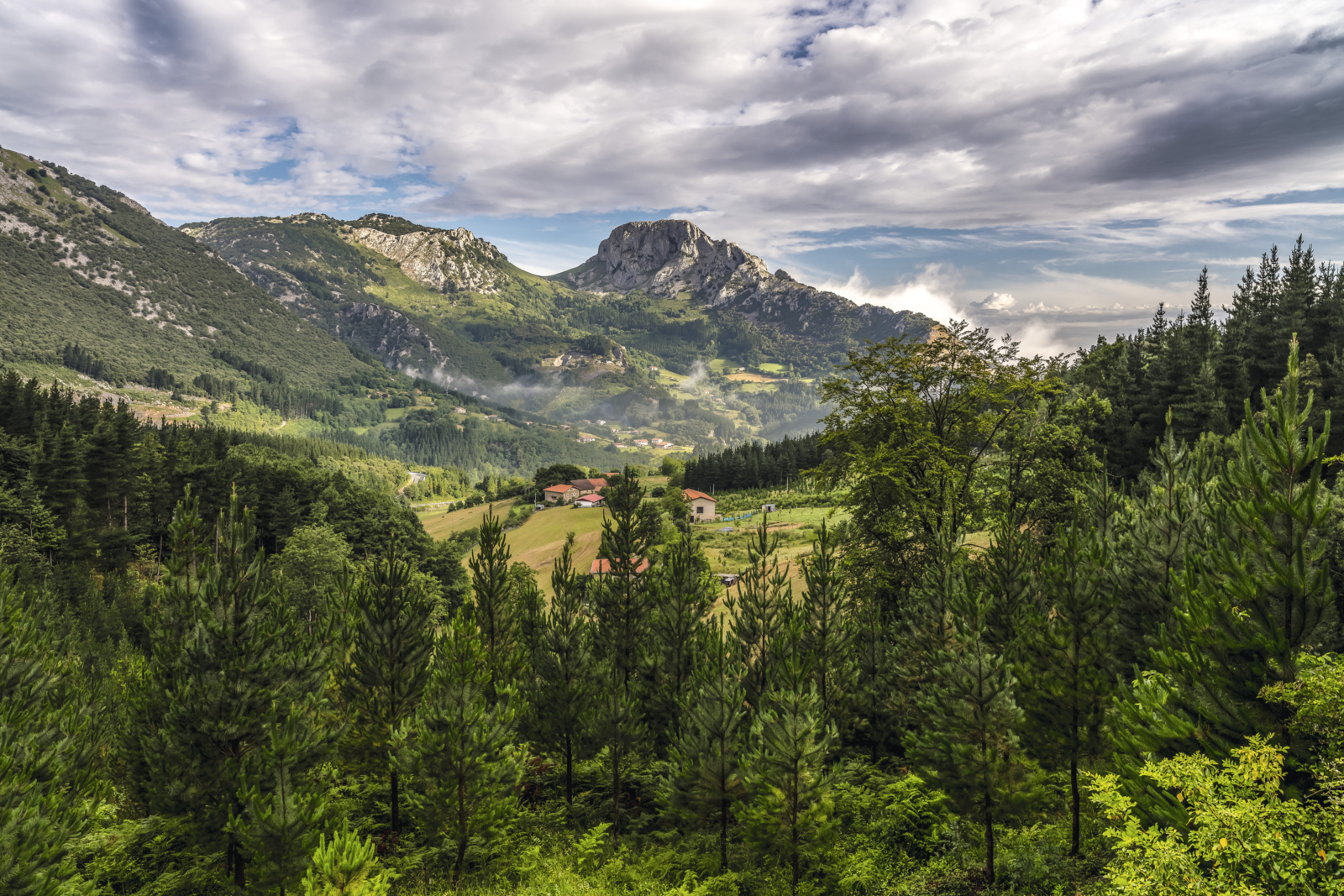 Komt tot rust in de stilte van het Urkiola Nationaal Park in Baskenland. (Foto: Tim Bilman)