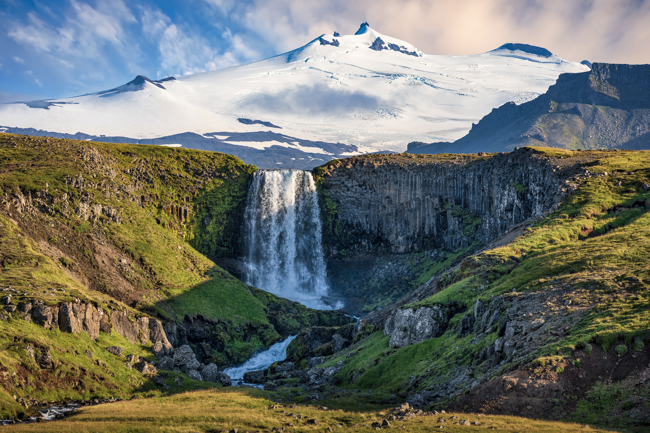 Nationaal Park Snæfellsjökull is een van slechts drie nationale parken van IJsland; why bother, als de natuur het hier toch overal voor het zeggen heeft?