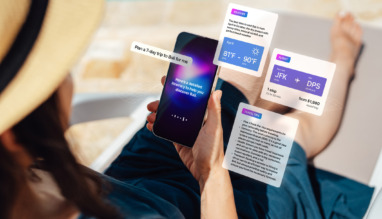 Jonge vrouw gebruikt AI op de telefoon om reis te plannen