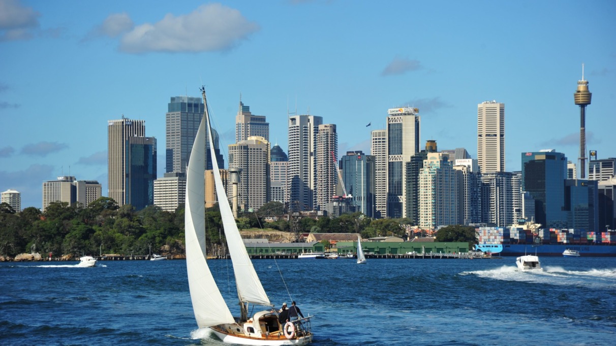 Sydney - view from behind Goat Island