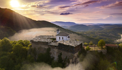 Bulgarije: Een land vol historische kloosters, adembenemende natuur en culturele hoogtepunten