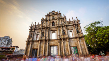 De Ruïnes van St. Paul’s in Macau, een iconisch overblijfsel van de Portugese koloniale geschiedenis in Azië.