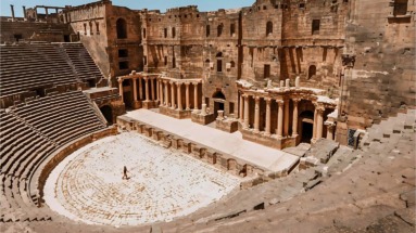 Het Romeinse amfitheater van Bosra, een van de best bewaarde oude theaters in Syrië.