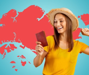 Meisje houdt blij haar paspoort vast boven een kaart van Singapore: het land met het machtigste paspoort ter wereld in 2025