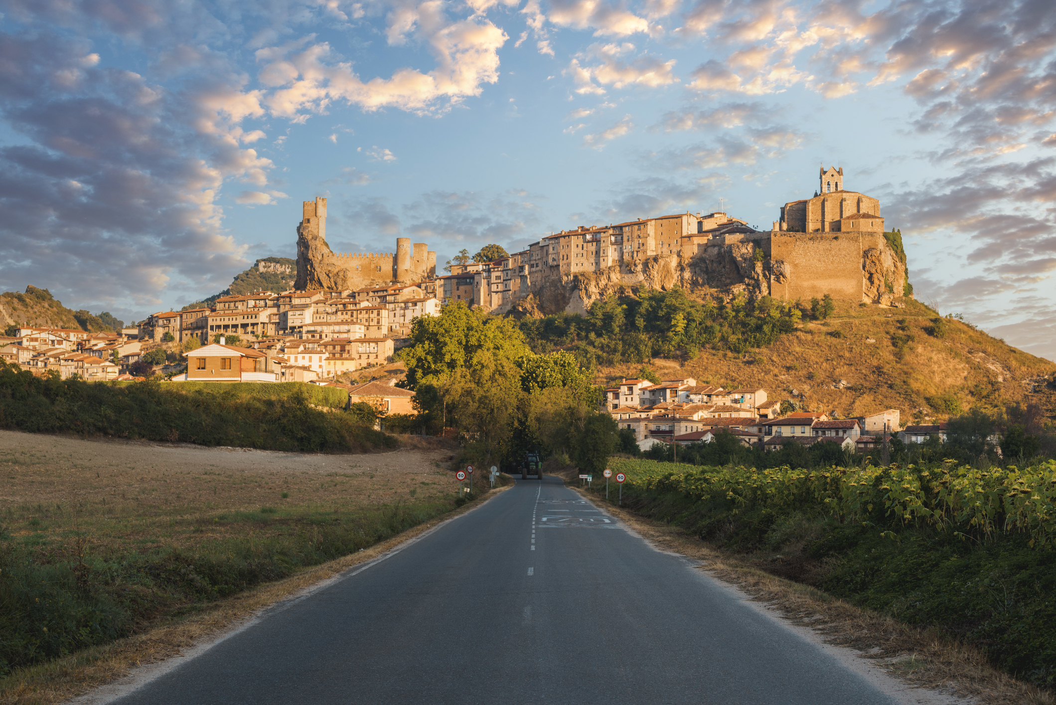 Met 95 punten voert Spanje de lijst van beste roadtriplanden in Europa overtuigend aan.
