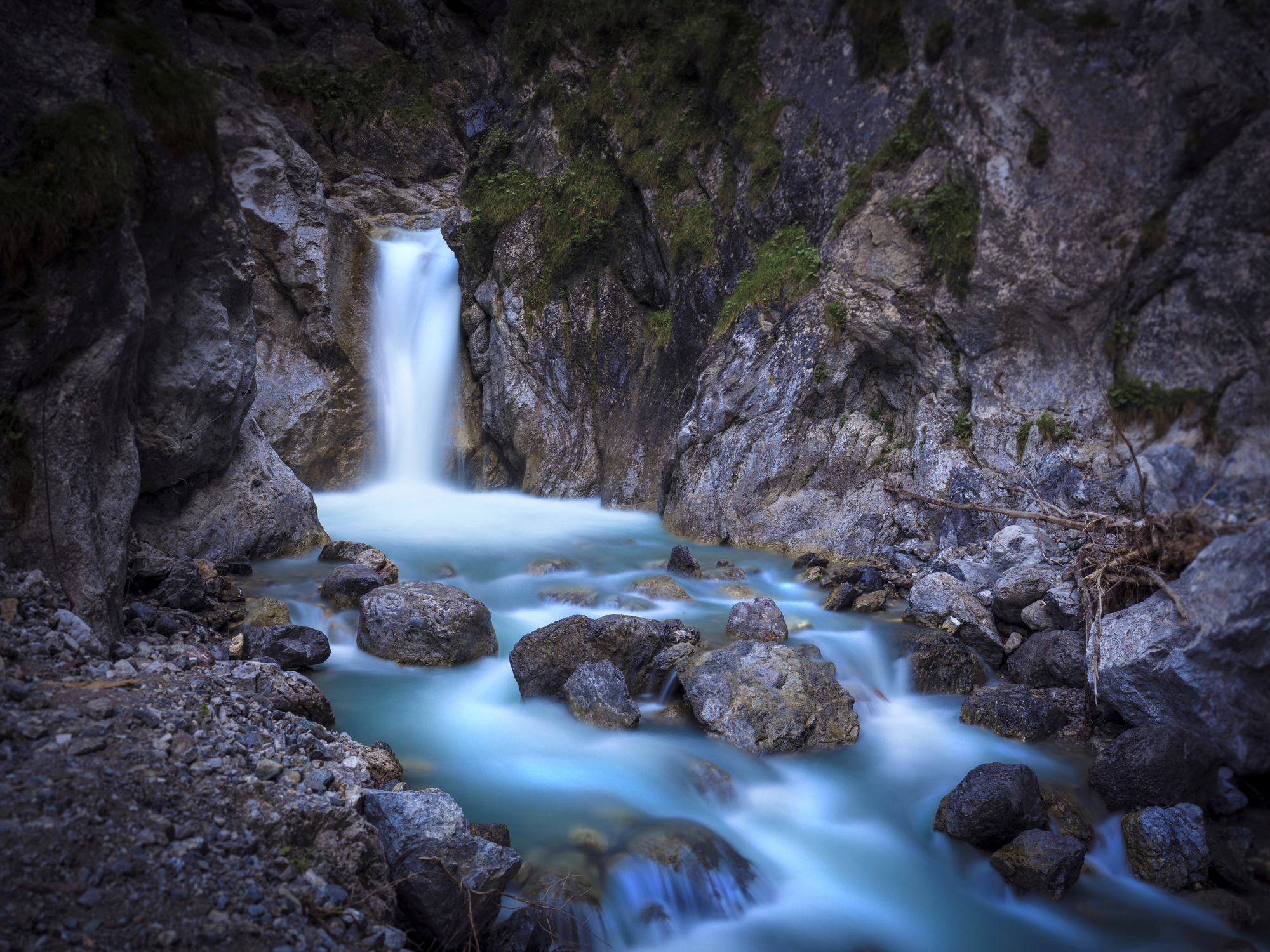 De spectaculaire Galitzenklamm is een droom voor klimmers. De namen van de drie via ferrata’s zeggen genoeg over de moeilijkheidsgraad: Dopamin, Endorphin en Adrenalin. Maar ook kinderen en beginners kunnen hier goed terecht, bijvoorbeeld in de boomklimroute aan de voet van de kloof of de basis-via ferrata Galitzenklamm.