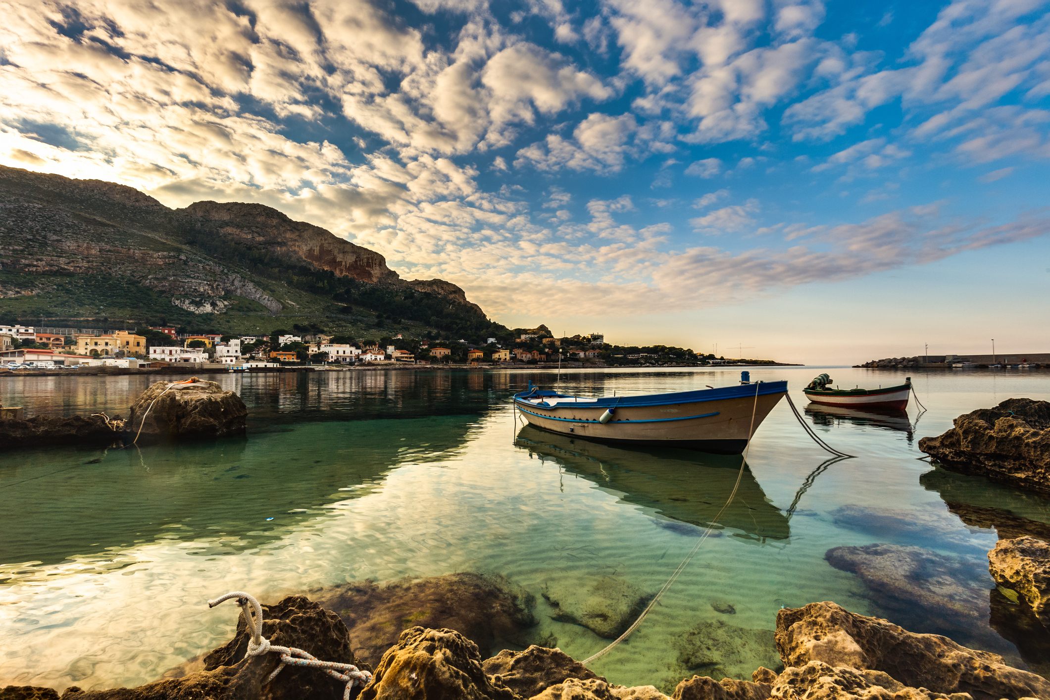 Palermo, Italië: Siciliaanse winterwarmte en goud licht