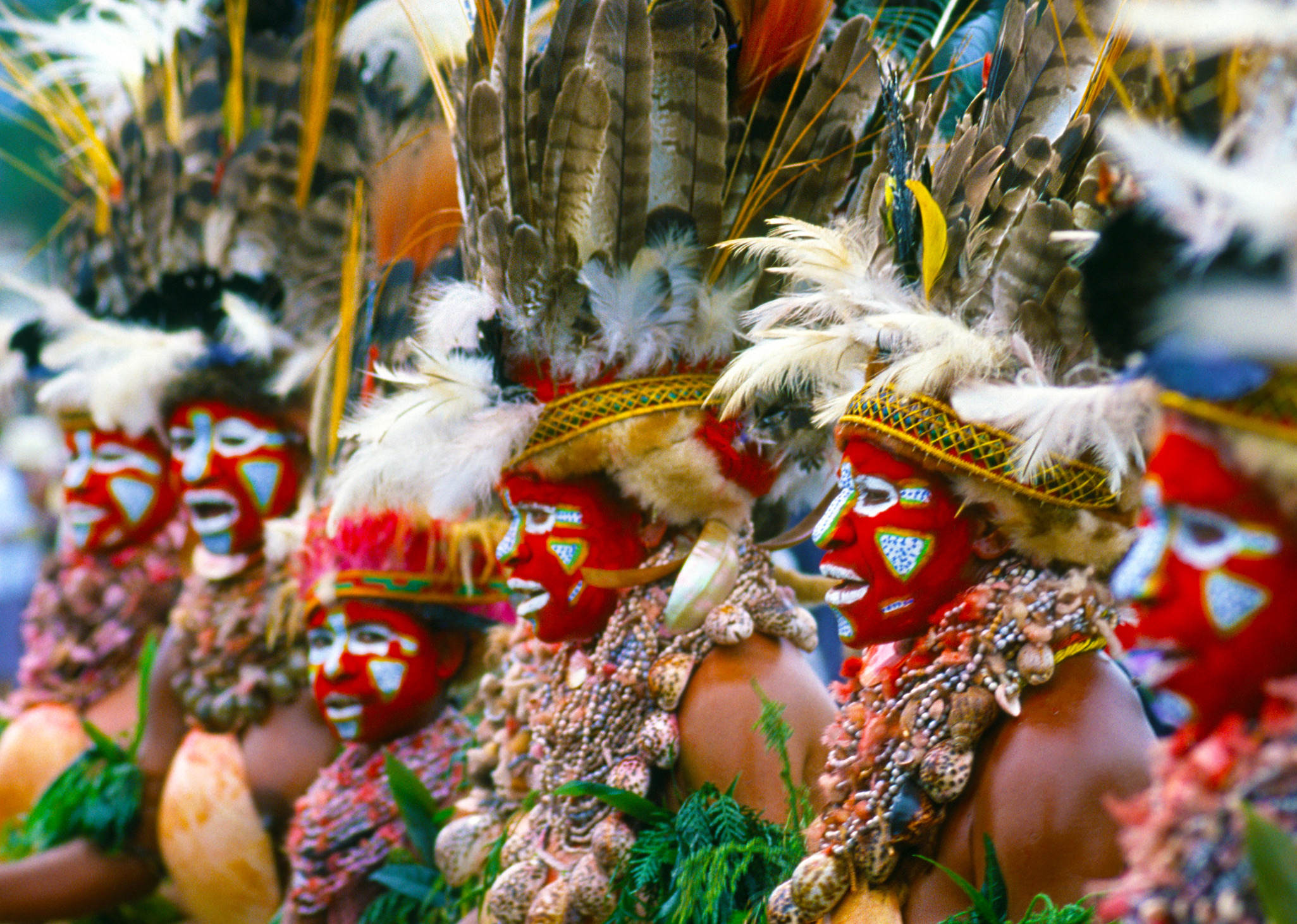 De Baliemvallei in Papoea, Indonesië kwam pas in 1938 in contact met de buitenwereld. Tegenwoordig vormt de vallei rond Wamena het decor voor het jaarlijkse Baliem Valley Highland Festival, waar stammen uit de regio drie dagen lang samenkomen om hun tradities te tonen en te herbeleven.