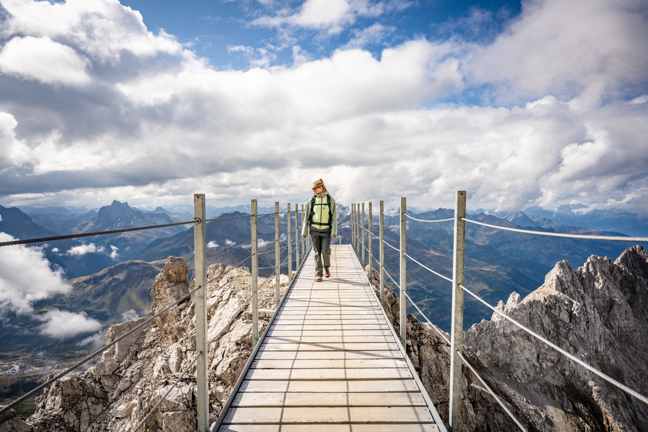 Het uitkijkplatform op 2.811 meter boven zeeniveau bekroont de allerhoogste bergtop in de Arlberg. 