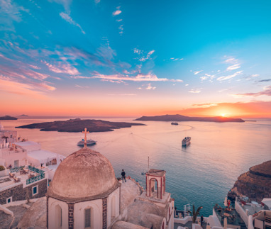 Zonsondergang bij Fira, Santorini, Griekenland
