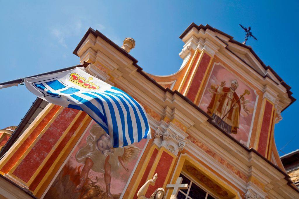 Het vorstendom Seborga is een van de meest charmante micronaties in Europa. Gelegen in de bergen nabij de Italiaanse Rivièra, claimt dit dorpje dat ze nooit officieel onderdeel zijn geworden van het moderne Italië. 