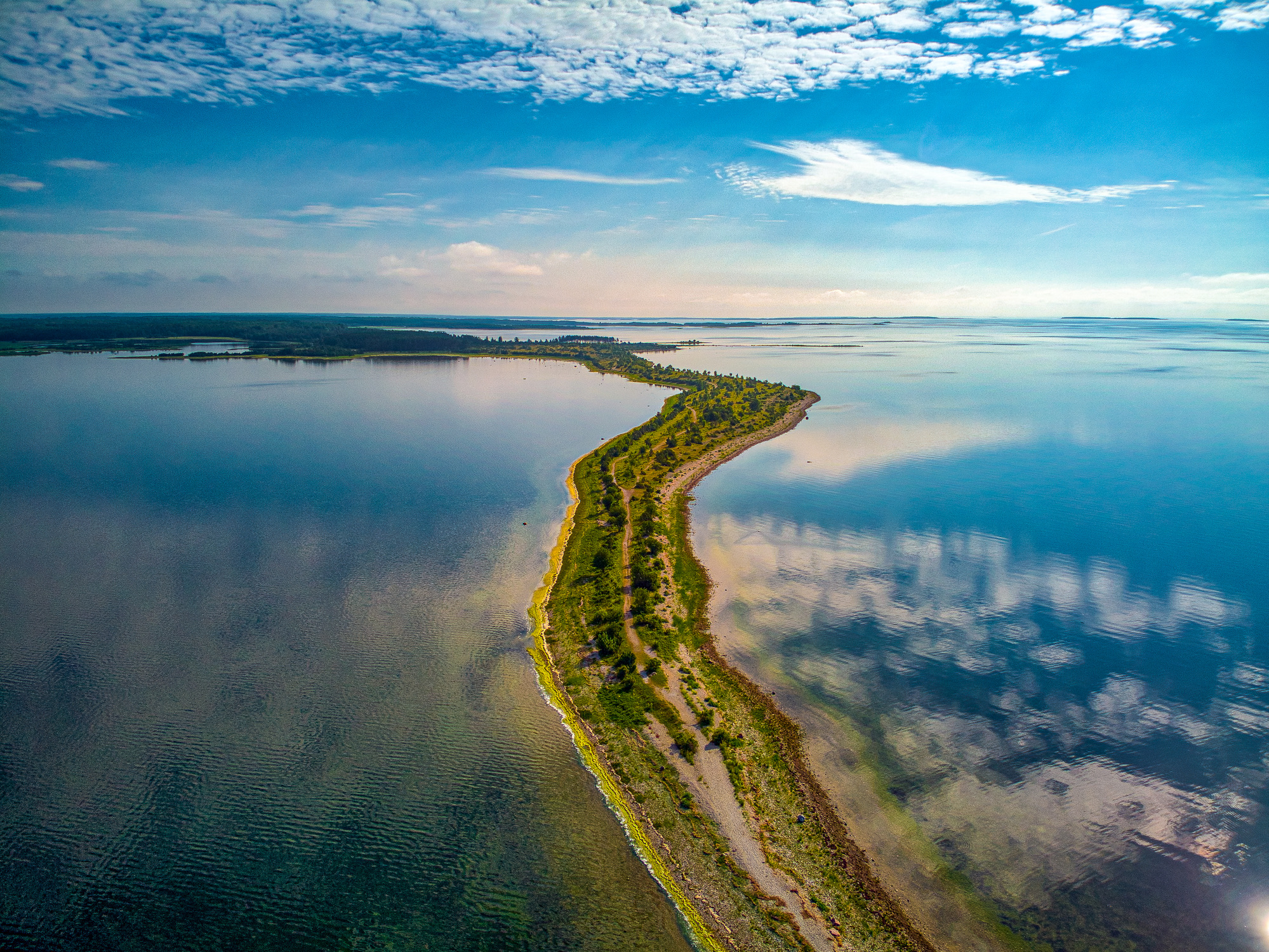 pak de veerboot naar het eiland Hiiumaa in Estland, een van de minst bezochte landen van Europa