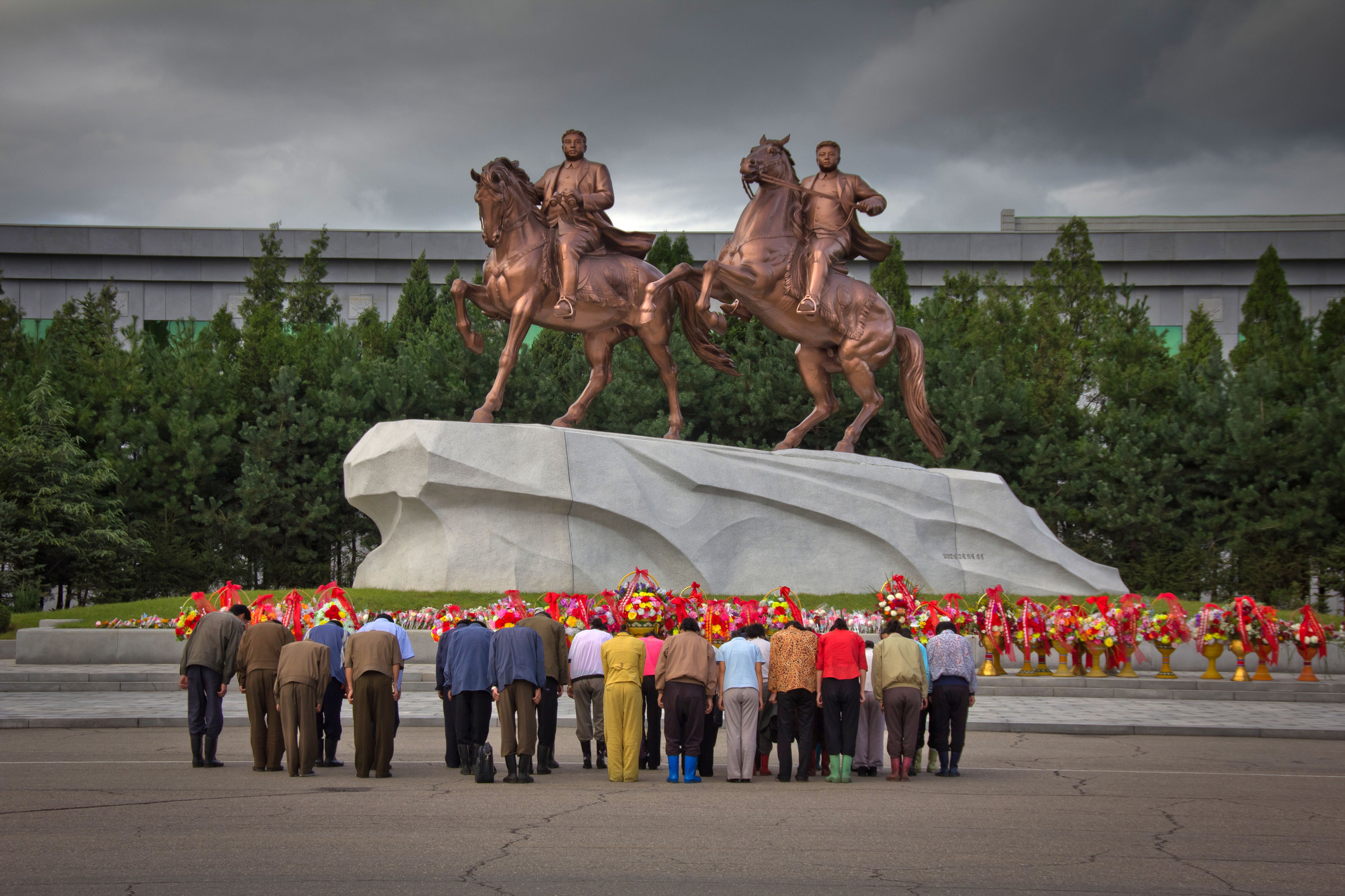 Bovenaan de lijst van 'onbereikbare landen' staat onbetwist Noord-Korea. Je komt er alleen binnen via staats-erkende touroperators en je bent geen moment alleen. 