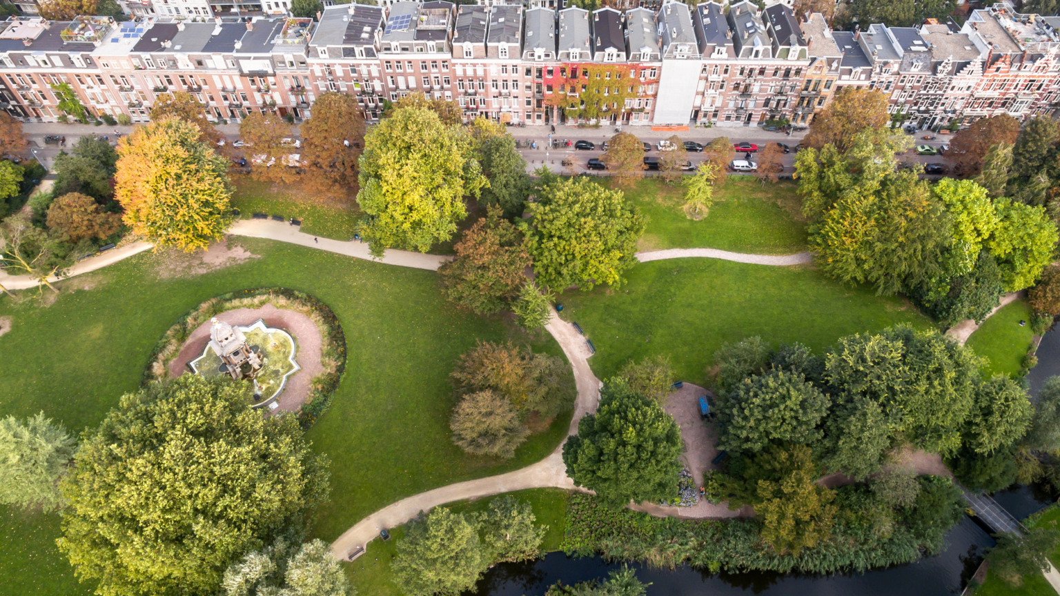 De Nederlandse koploper in de Healthy City Index is hoofdstad Amsterdam, dat met een 25e plek de enige nationale stad in de mondiale top 25 is. 