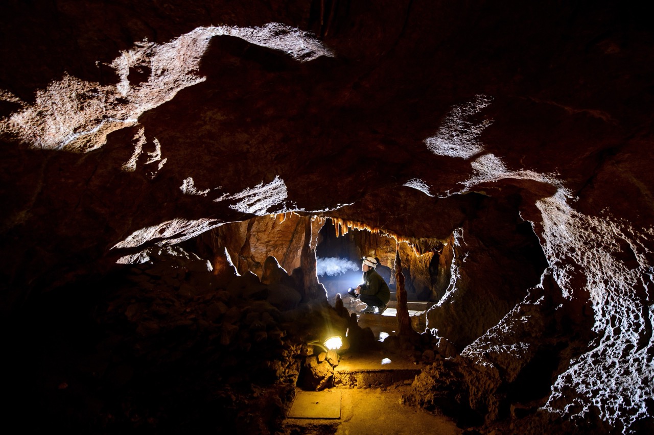 Waar de meeste nationale parken in het leven zijn geroepen om hun uitzonderlijke biodiversiteit te beschermen, ontleent Aggtelek in Hongarije zijn bestaansrecht aan een verborgen wonderwereld van stalagmieten en stalactieten.