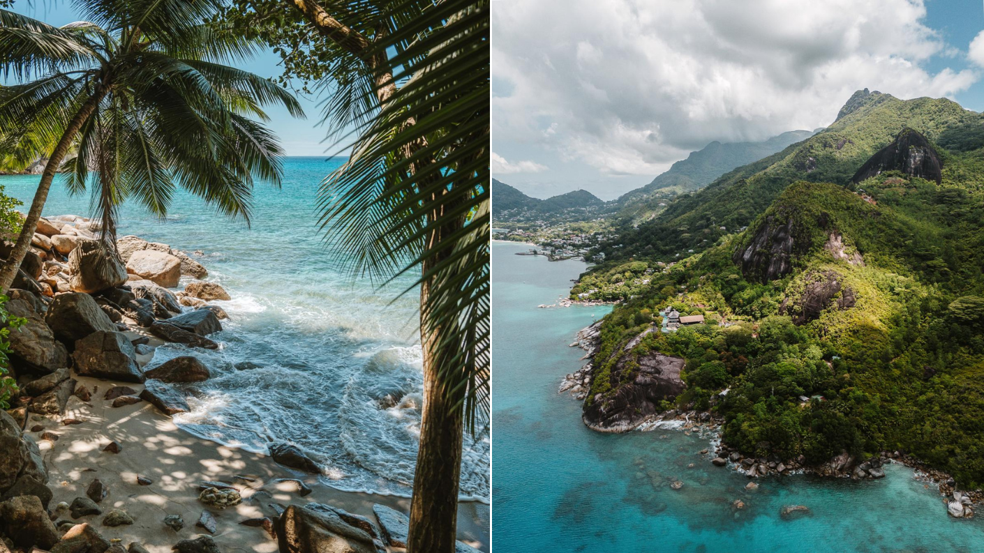 Rotsstrand en tropische bergen aan de kust van de Seychellen