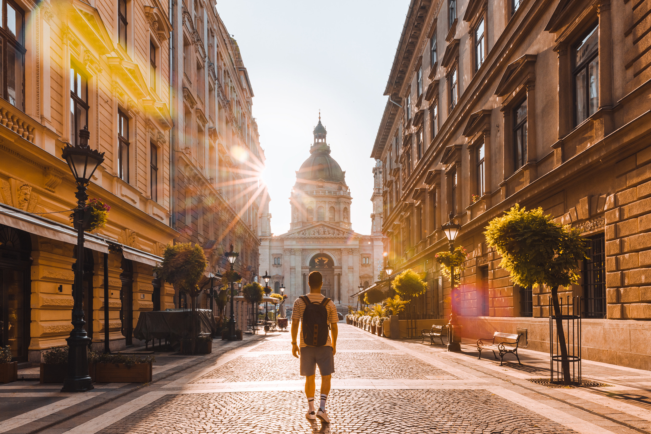 De 'Parel aan de Donau' leent zich perfect voor een stevige wandeling. Boedapest is opgedeeld in het heuvelachtige, historische Buda en het vlakkere, levendige Pest.