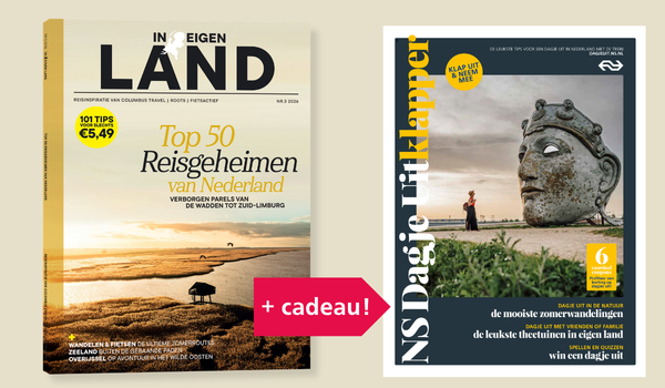 In Eigen Land - top 50 reisgeheimen van Nederland + NS Dagje Uitklapper  cadeau!