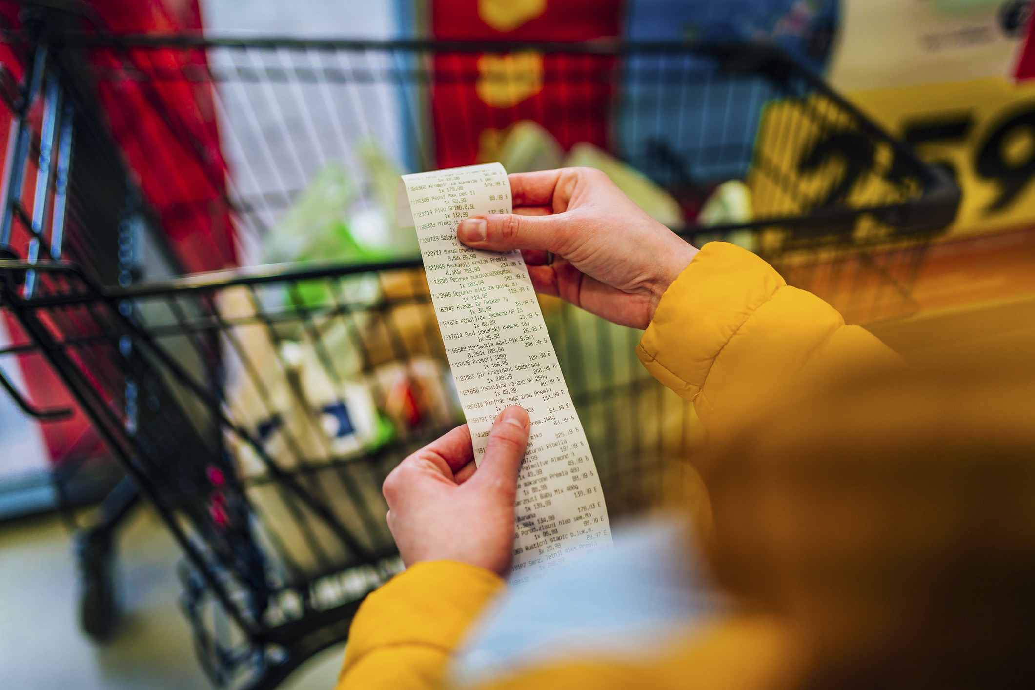 Voor veel lezers is reizen geen luxe, maar een eerste levensbehoefte. Om het reisbudget op peil te houden, verplaatst een grote groep de bezuinigingen simpelweg naar het dagelijks leven. Ruim 20% geeft aan thuis in Nederland extra op te letten, zoals het besparen op vaste lasten, kleding of avondjes uit, om op vakantie wél het gewenste budget te kunnen besteden.