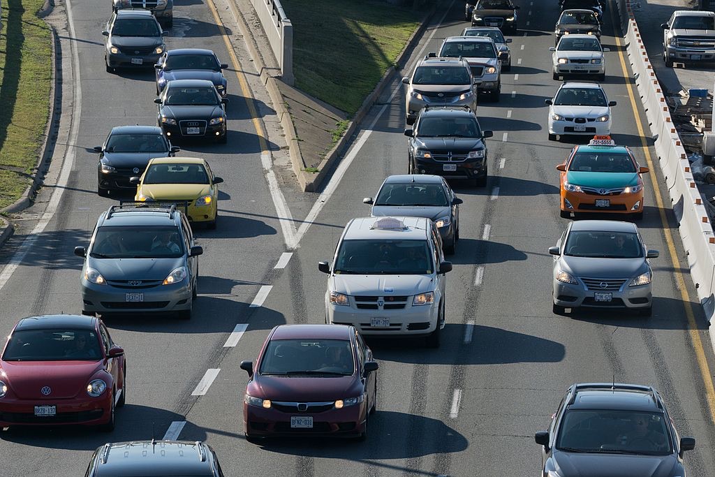 Net zo herkenbaar, maar net even anders dan ritsen bij een baandrop: het gebrek aan souplesse bij gewone opritten van de snelweg.