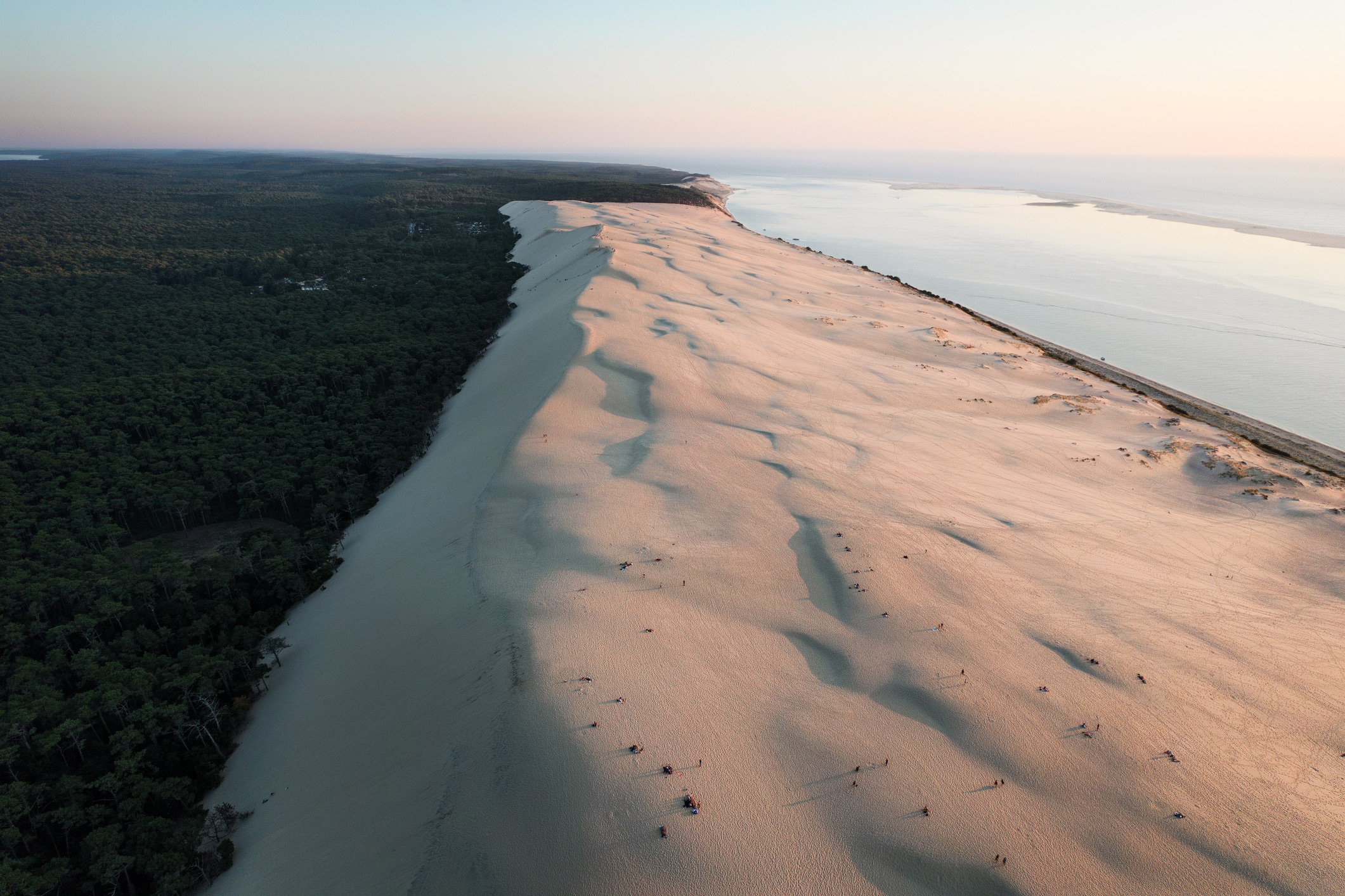 Zonsondergang bij de Dune du Pilat, Arcachon, Landes, Frankrijk