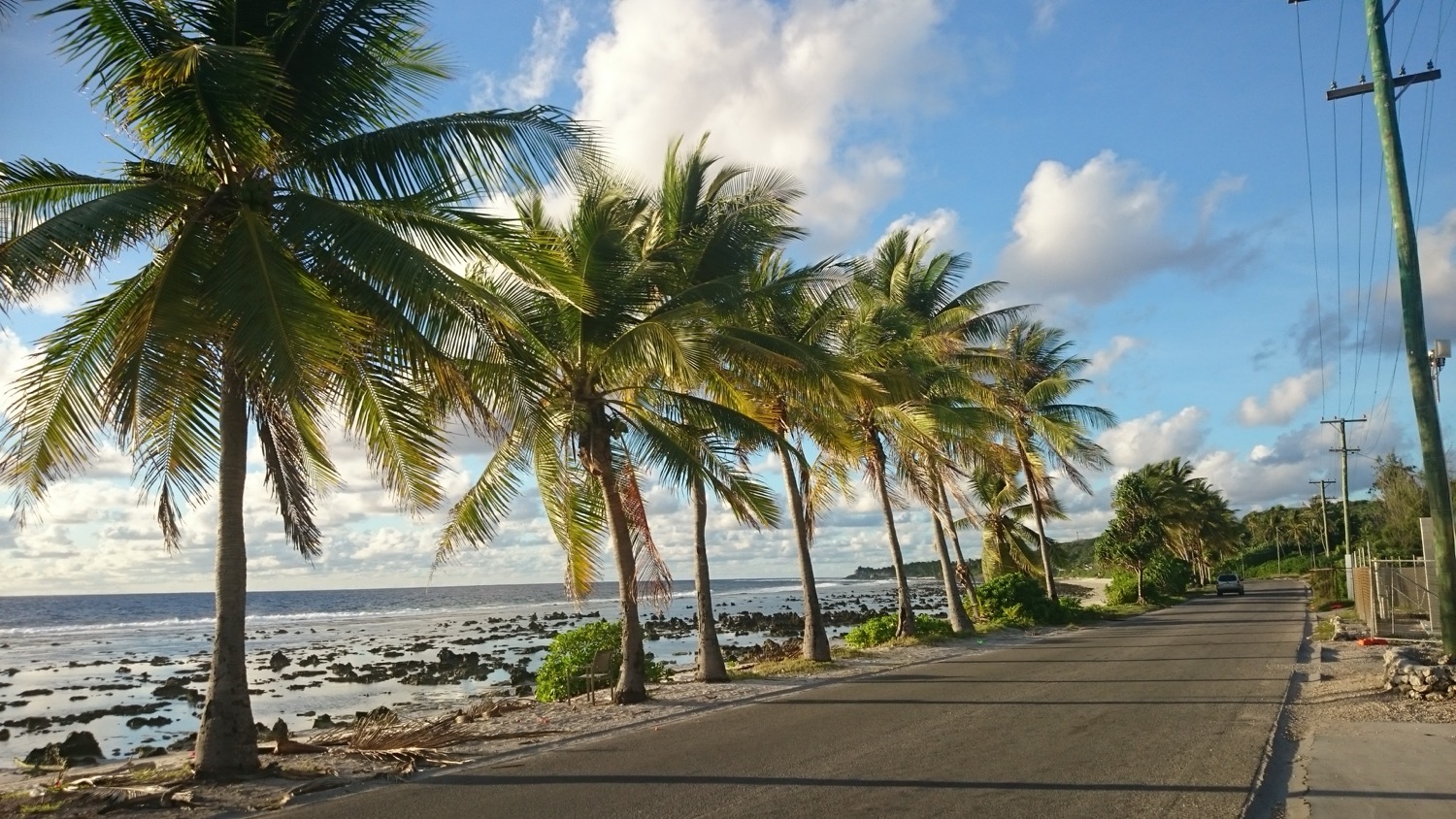 De ringweg van Nauru loopt helemaal rondom de eilandstaat Nauru.