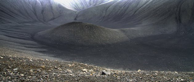 Hverfjell: een kijkje in de krater