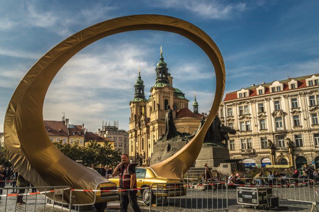 Een nieuw kunstwerk in het centrum van Praag