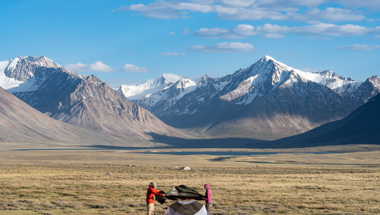 Kamperen op de Pamir hoogvlakte