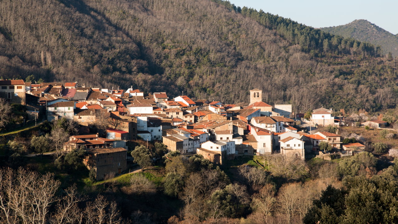 Een van de vele dorpjes in de bergen
