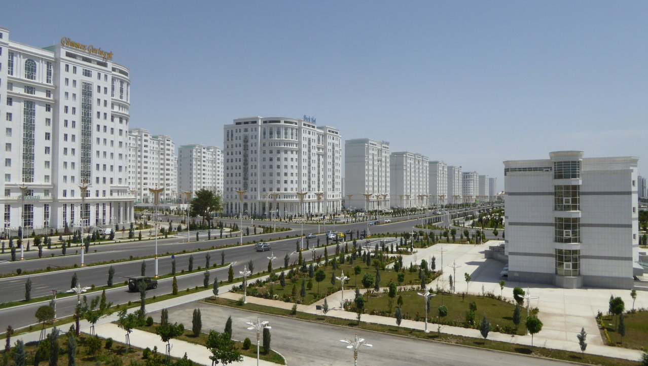 Marmer, marmer en nog eens marmer in Ashgabat