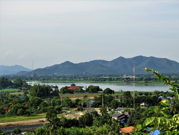 Vergezicht over de River Kwai.