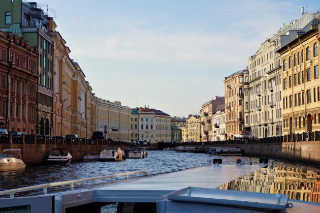 rondvaartboot Sint Petersburg