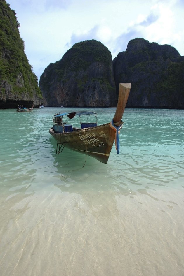Long Tail boat Maya Bay Koh Phi Phi