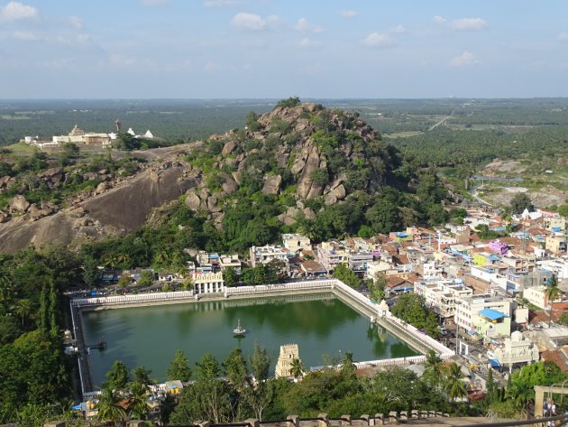 Uitzicht vanaf de Sravanabelagola tempel