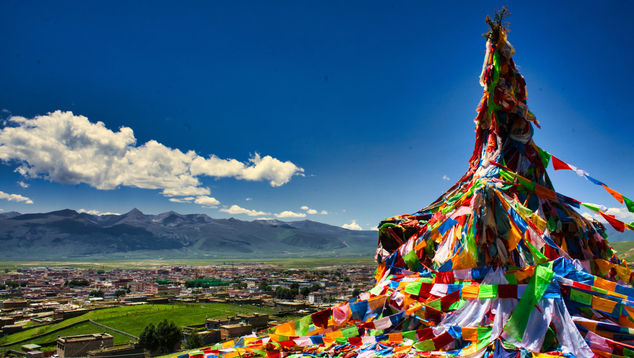 Op zoek naar de Tibetaanse cultuur zonder gids in Litang.
