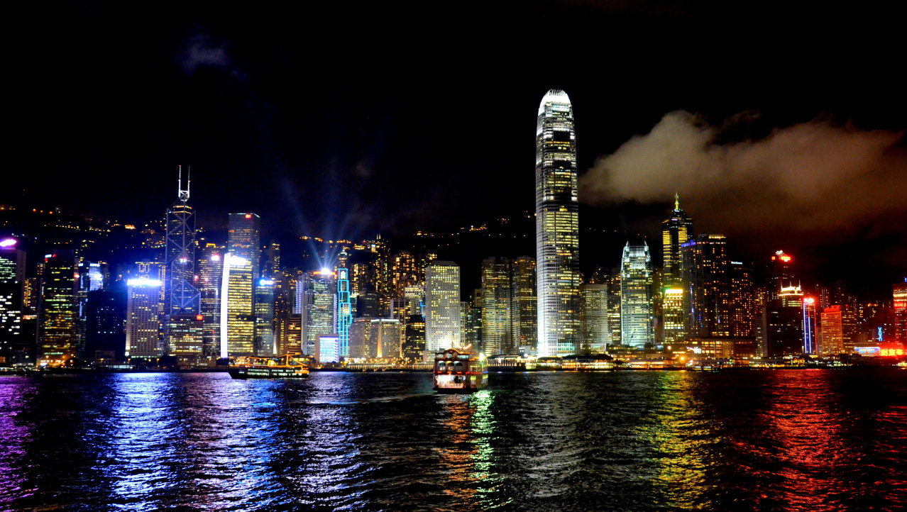 Hong Kong met de lichtshow.