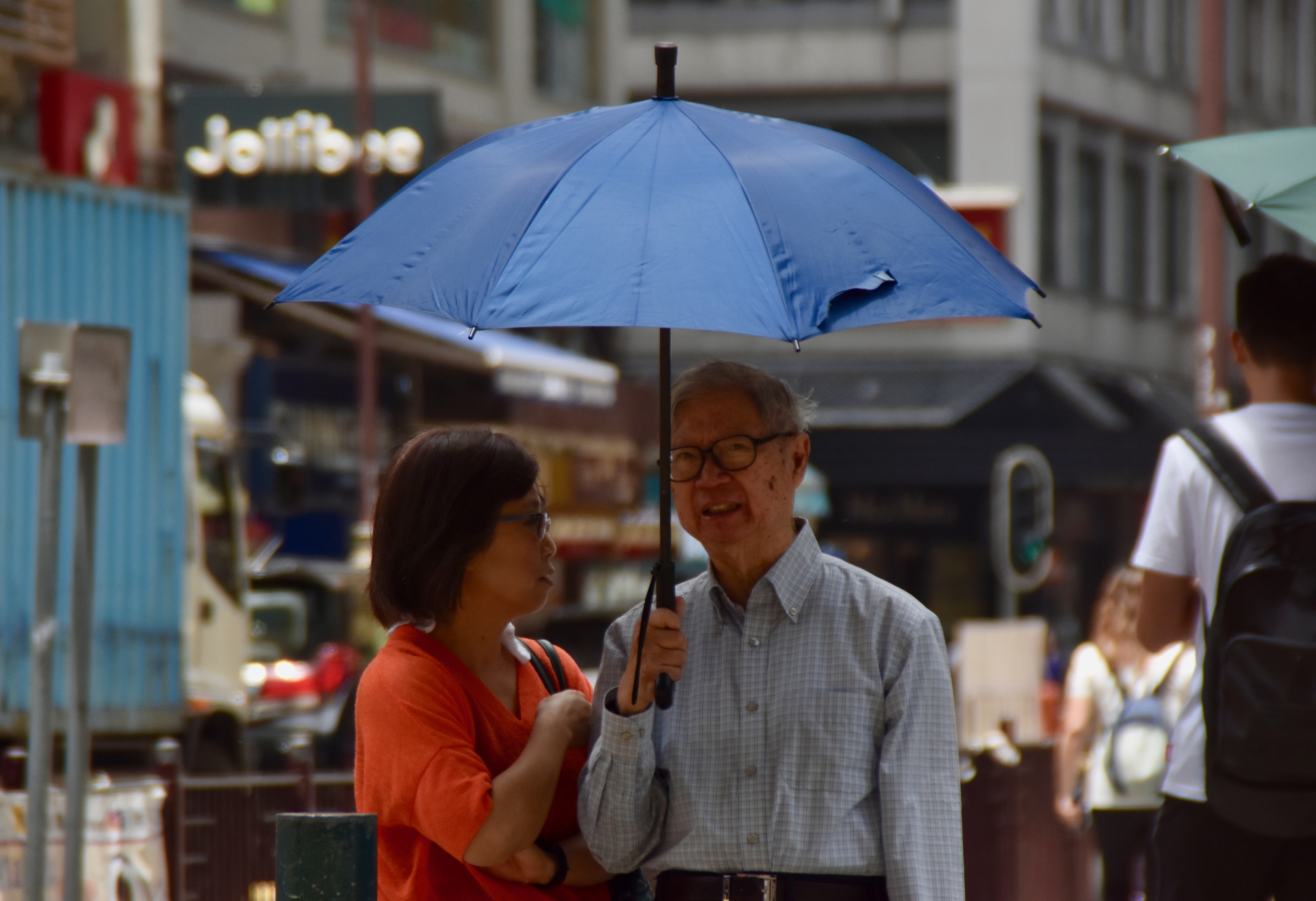 bod Uitmaken grillen Paraplu tegen de zon in Hongkong | Columbus Travel