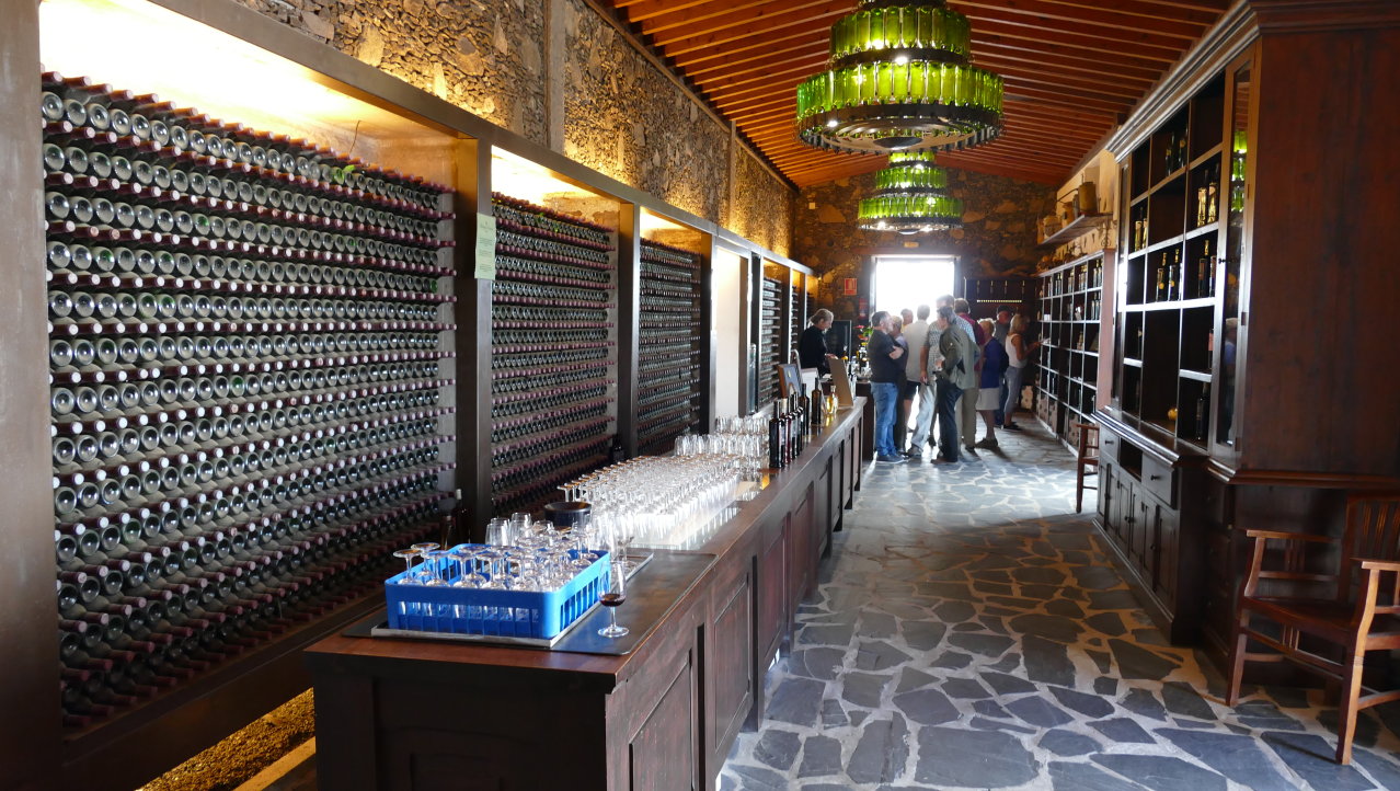 Indrukwekkende proeflokaal van wijngaard Rubicon