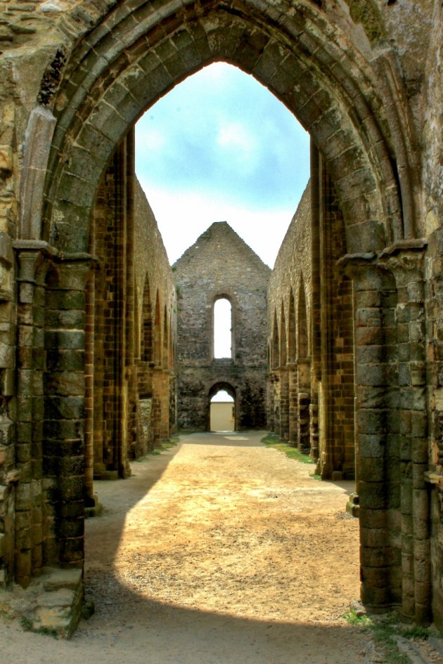 Abbaye de Fineterre en Saint-Mathieu