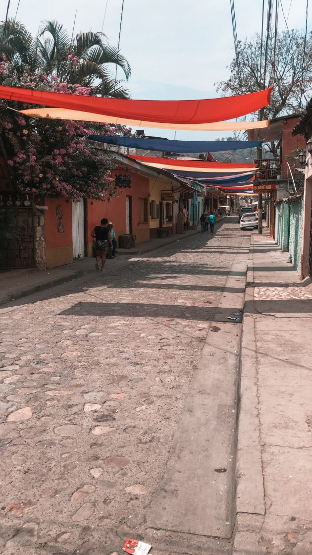 Smalle straatjes in Honduras