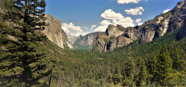 Yosemite Tunnel view