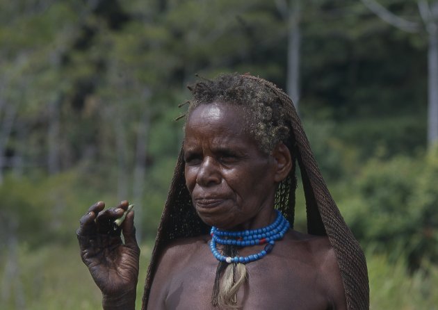 Portret van vrouw  Dani tribe West Papoea
