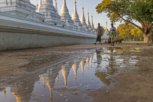 de Kuthodaw pagode in Mandalay