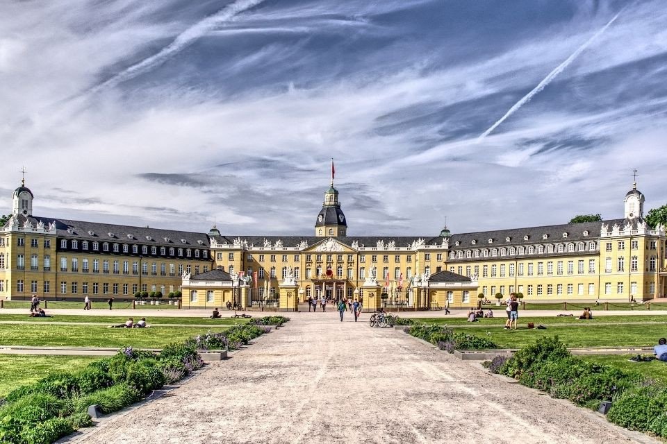 Karlsruher Schloss. Foto: iStock