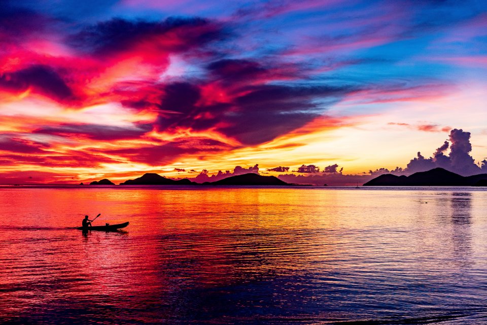  Zonsondergang op de Filipijnen door Tine ten Besten