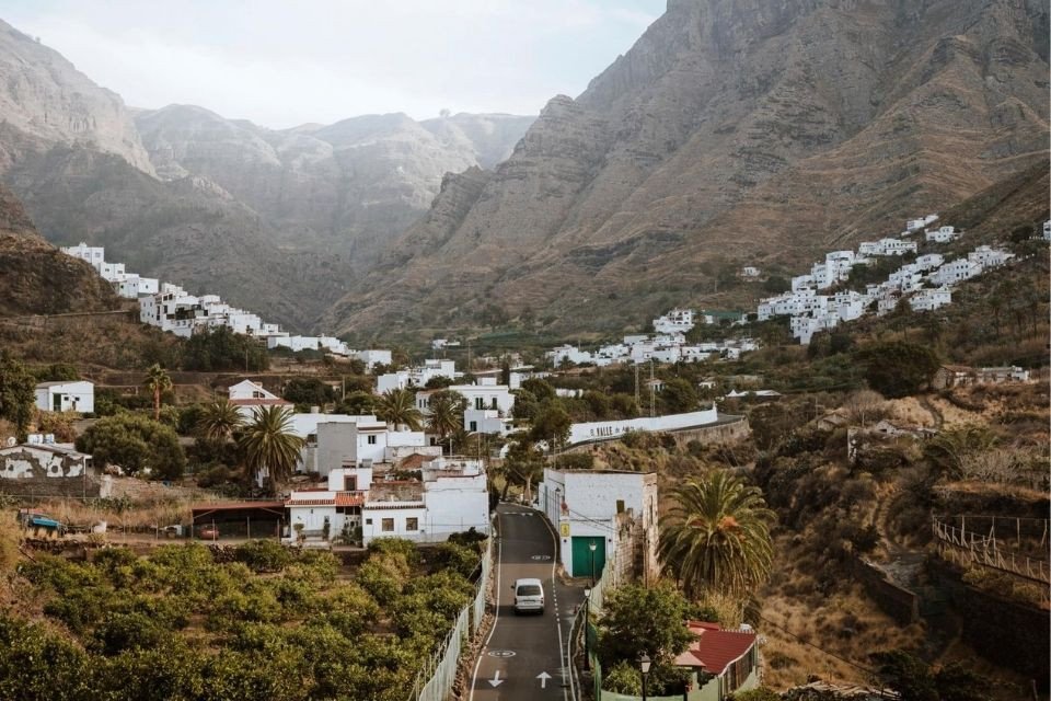 De Agaetevallei behoort tot de vruchtbaarste gebieden van Gran Canaria. Hier zie je het dorp San Pedro. Foto: Bjorn Snelders
