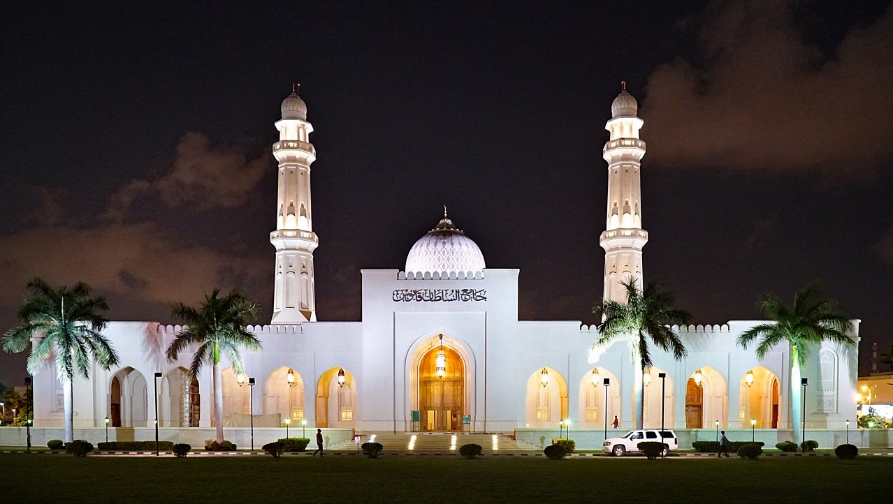 Sultan Qaboos moskee, ook de moeite waard